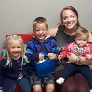 Meet your Posher, Nicole